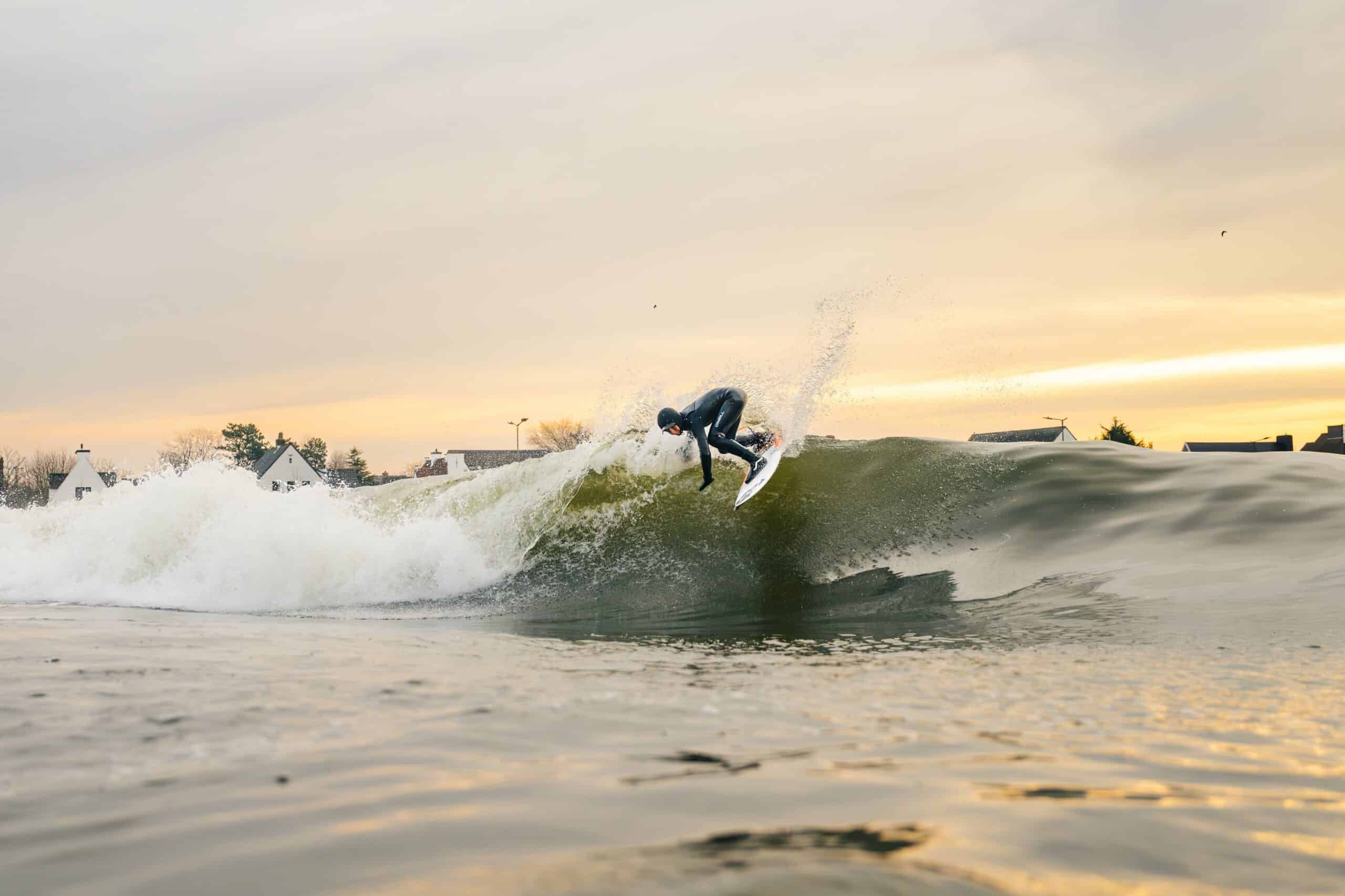 AllWaves wavepool off the lip